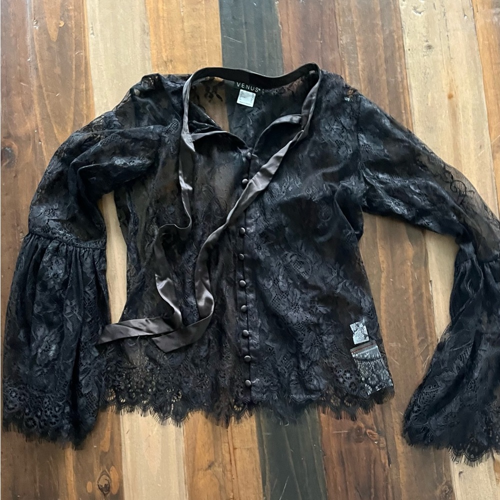 VENUS lace button up with tie neck